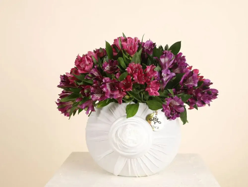 Arwa: Laminated Crystal Vase